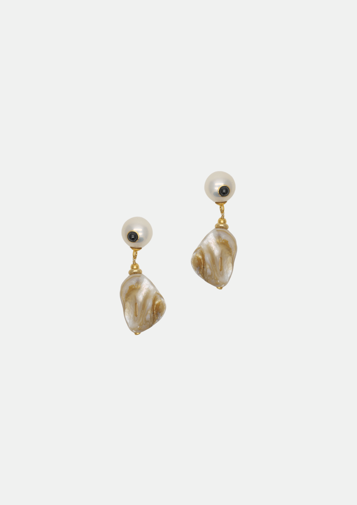Boucles d’oreilles baroques en plaqué or 3 microns avec perles de culture et pierres semi-précieuses