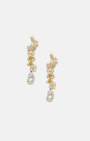 Boucles d’oreilles longues Gisel B en perles de culture baroques blanches avec finition plaqué or 24 carats