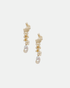 Boucles d’oreilles longues Gisel B en perles de culture baroques blanches avec finition plaqué or 24 carats