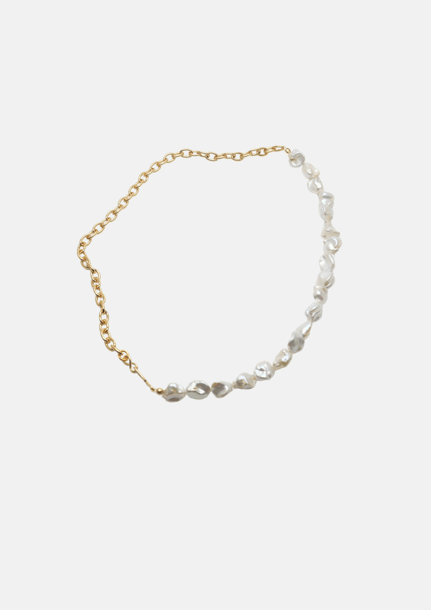 Collier Gisel B bi-matière avec perles de culture baroques et chaîne dorée plaqué or 24K, bijou unisexe personnalisable