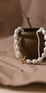 Collier baroque en nacre et perles de culture avec cœurs lumineux – disponible en rosé, bleu nuit et blanc