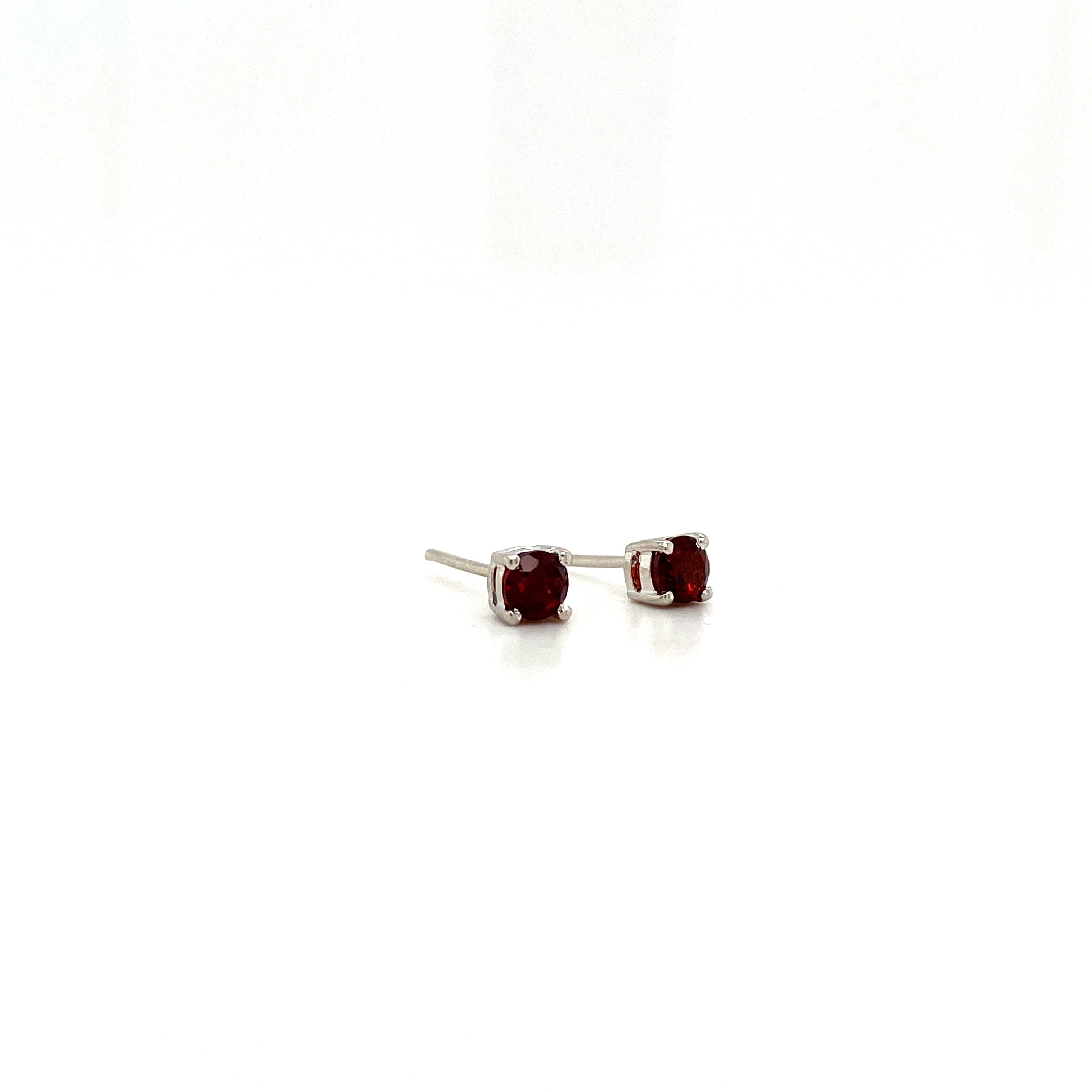 Garnet Earring in .925 Sterling Silver - KST 52601-1