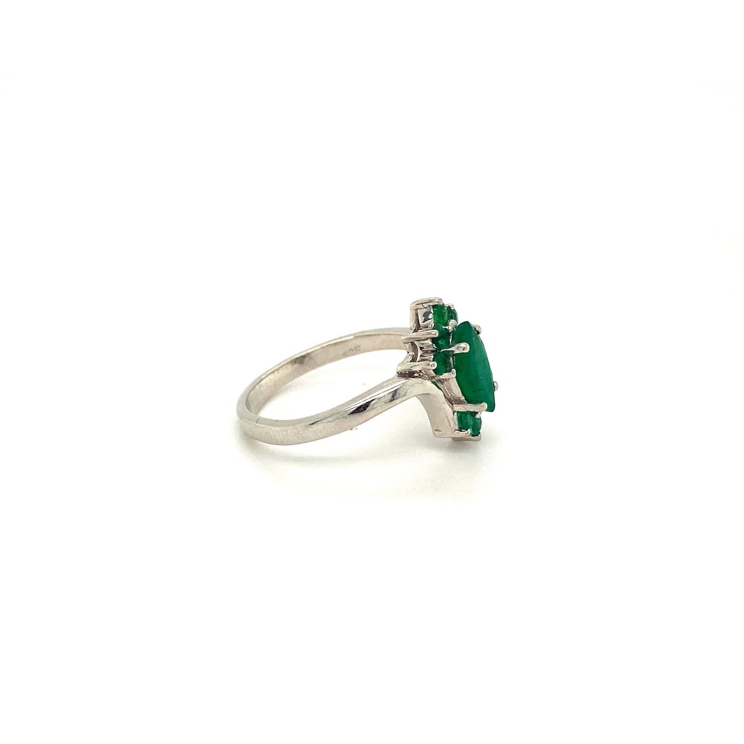 Emerald Ring in .925 Sterling Silver - KSR 14947 - Zyrola