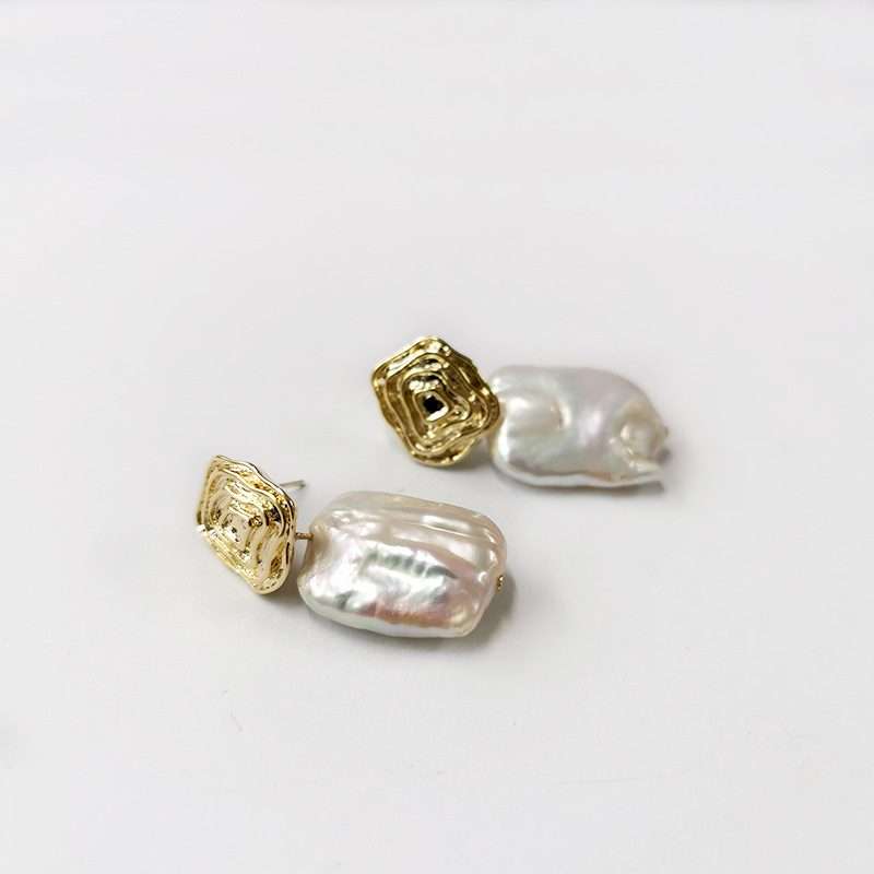 Freshwater Pearls Fleming Earrings - Zyrola