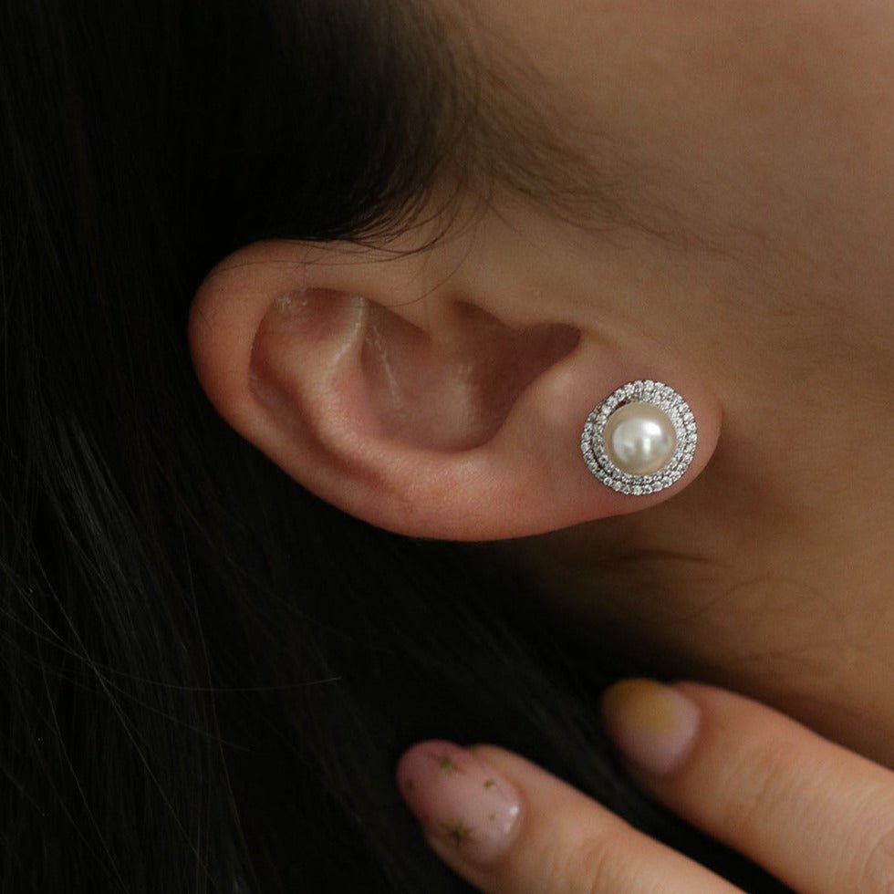 Pearl sparkle stud earrings - Zyrola