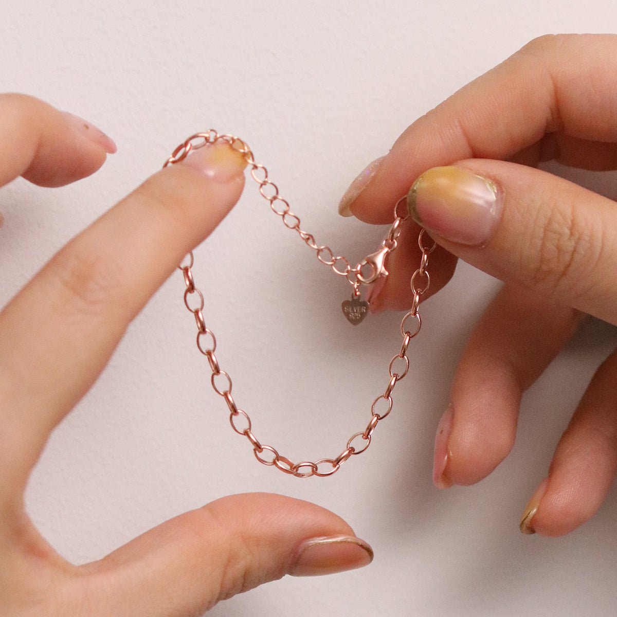 Plain chain heart bracelet - Zyrola