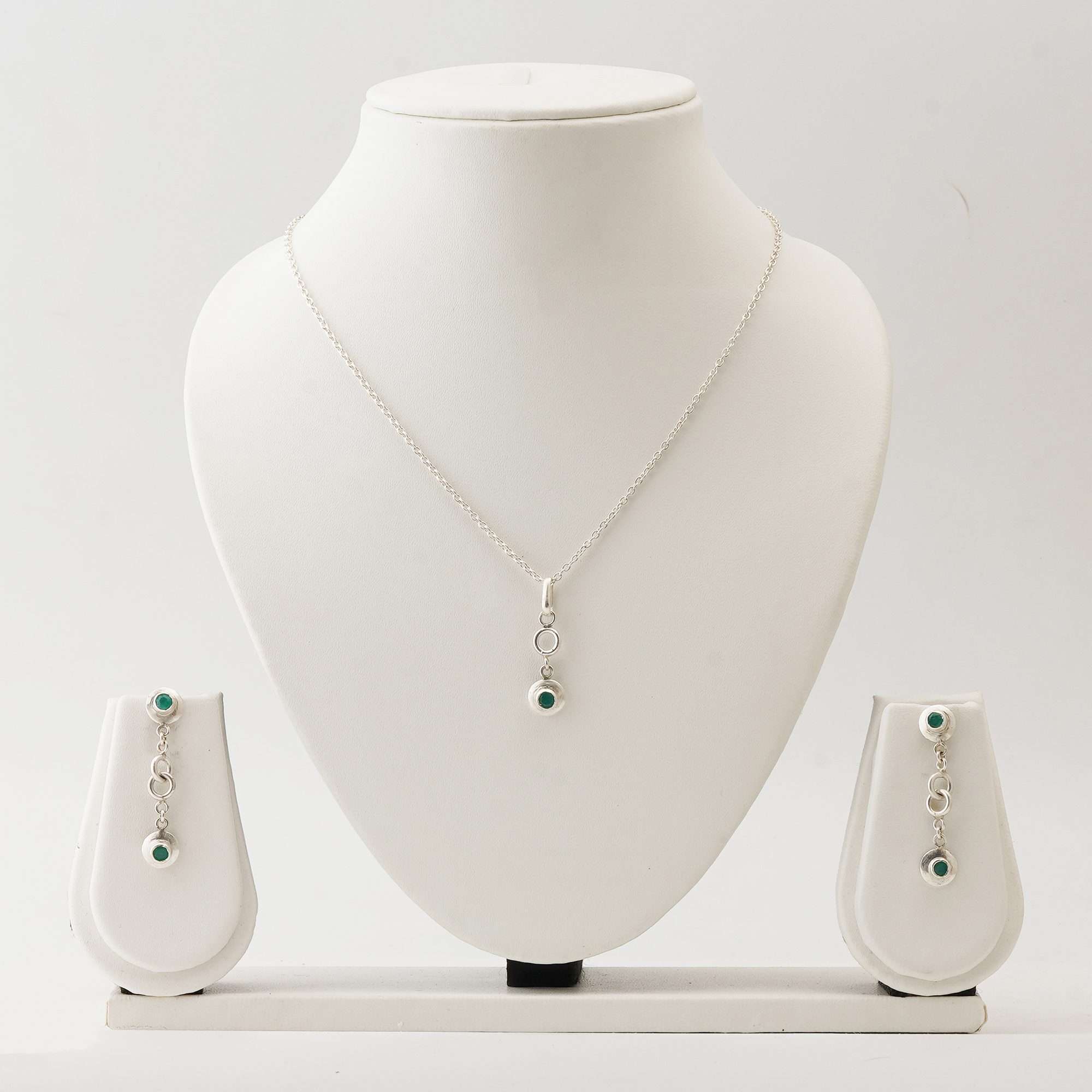 Round Emerald Set with 0.28 - 0.60 CT Pendant and 1 - 1.25 CT Earrings in Italian Silver - Zyrola