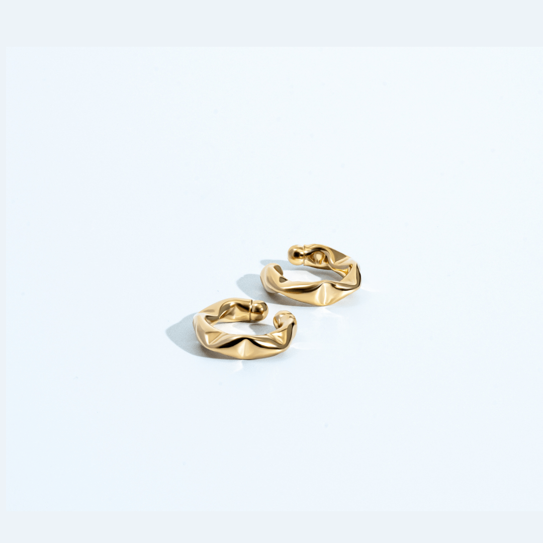 Sabrina Gold Ear Cuff - Zyrola
