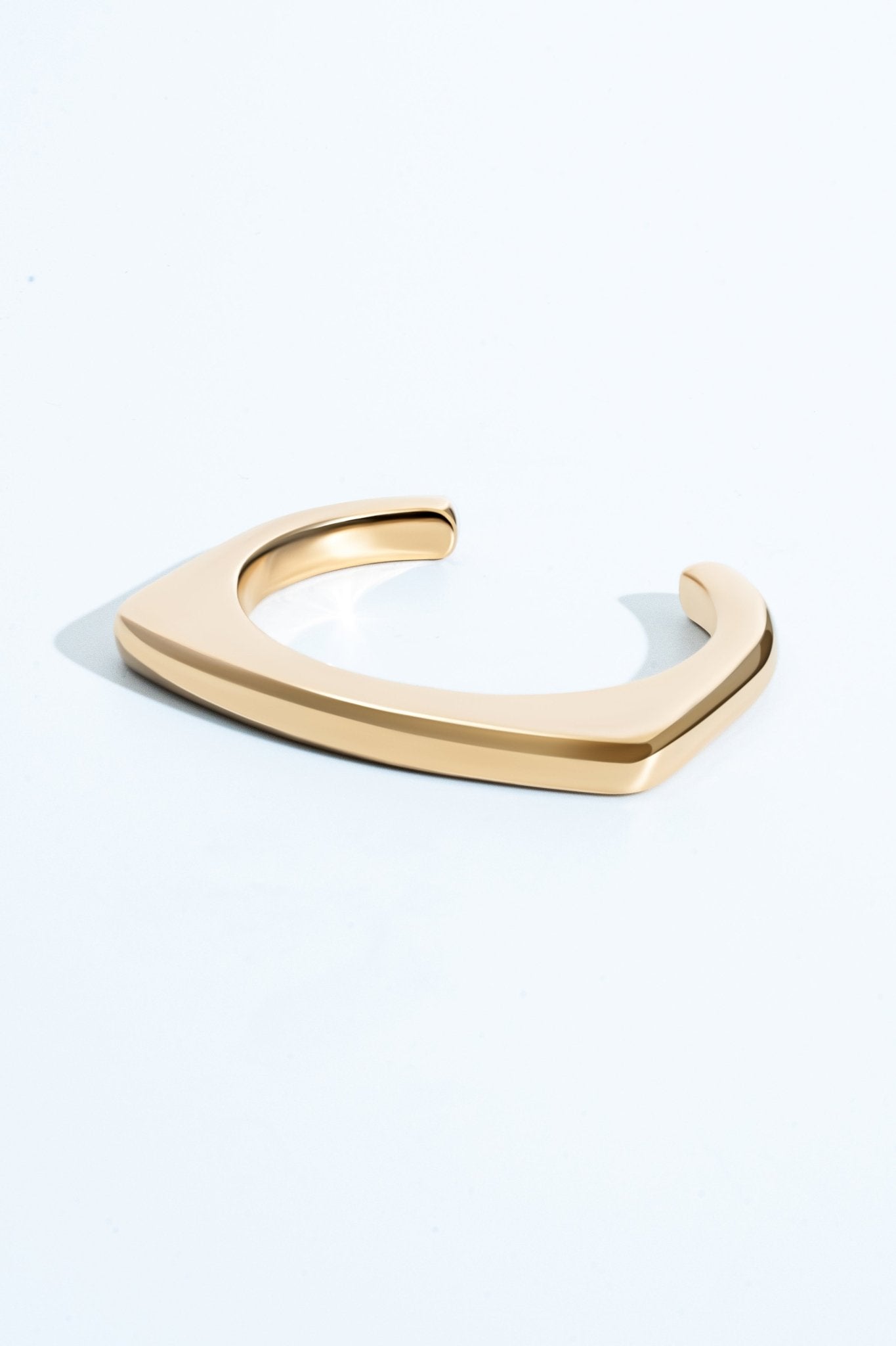 Sophia Gold Bracelet - Zyrola