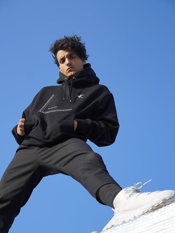 Sweatshirt MKII Series - Black - Zyrola