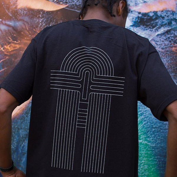 T-shirt Totem - Black - Zyrola