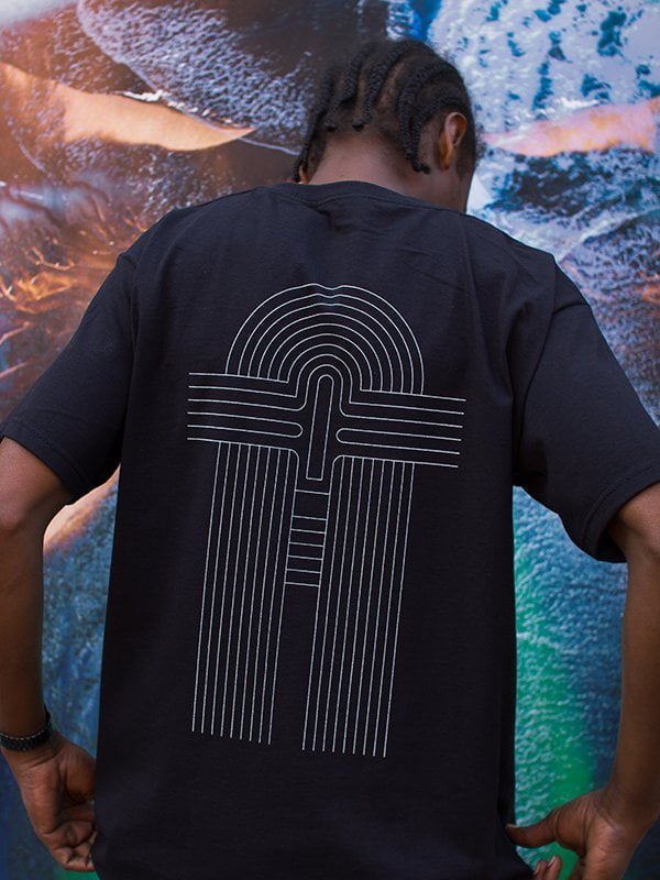 T-shirt Totem - Black - Zyrola